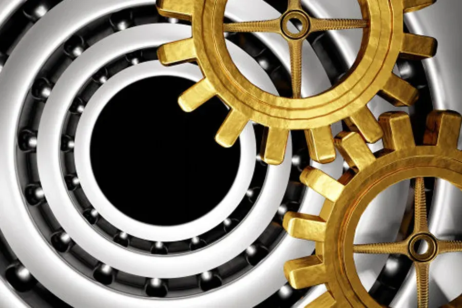 Radial and axial pre tightening methods for rolling bearings
